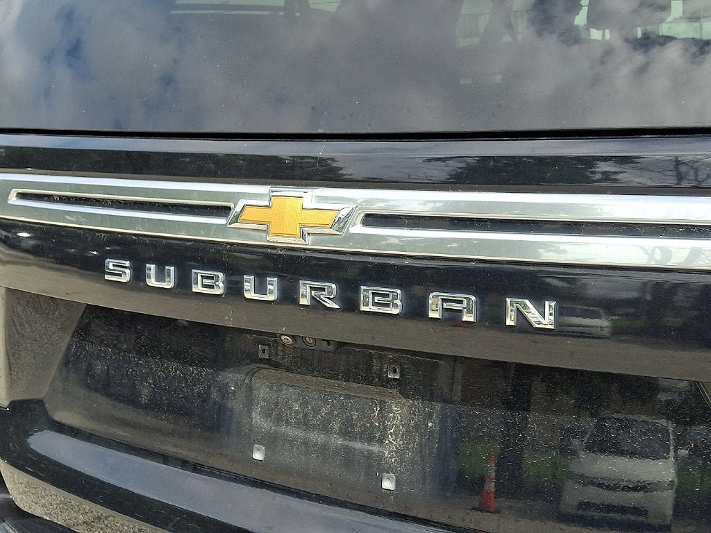 Certified 2023 Chevrolet Suburban High Country AWD/4WD image 12