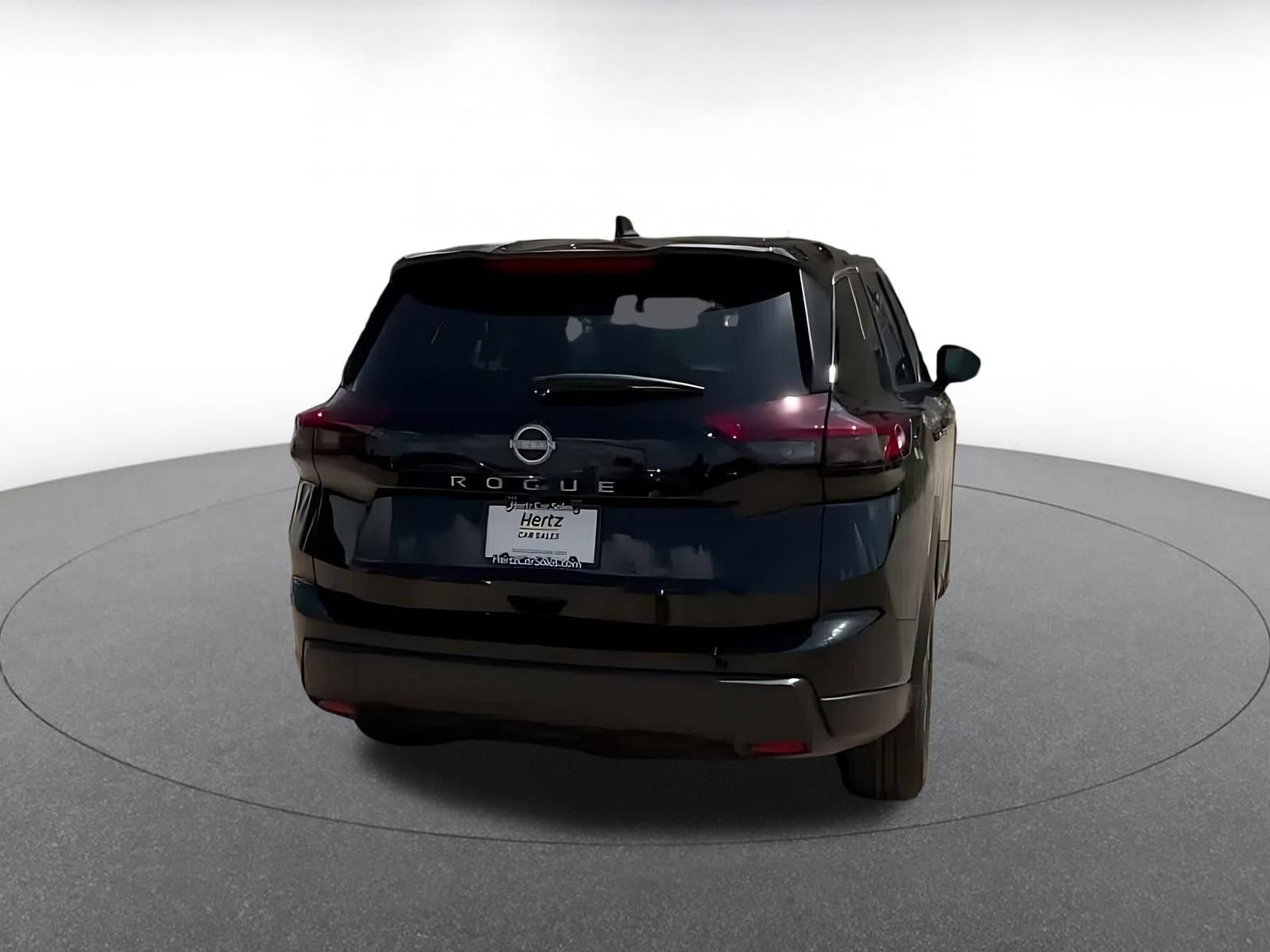 Used 2026 Nissan Rogue SV FWD image 14