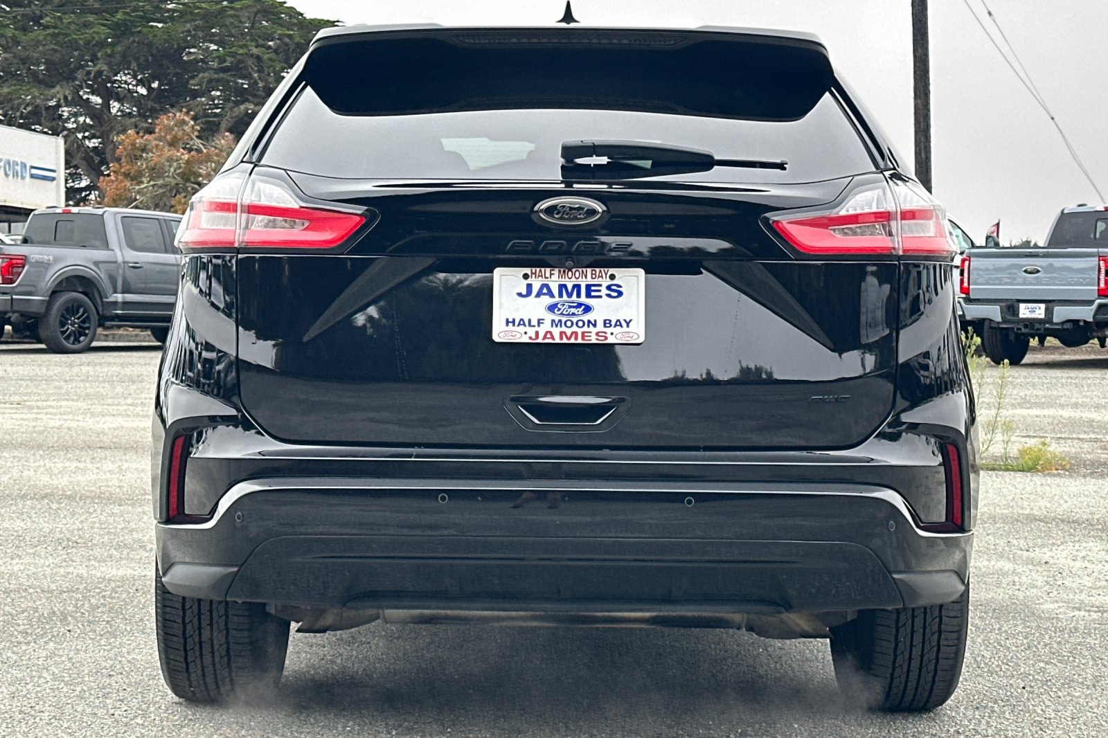 Used 2022 Ford Edge SE w/ Black Appearance Package AWD/4WD image 4