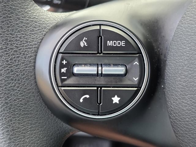 Used 2025 Kia Soul LX image 21