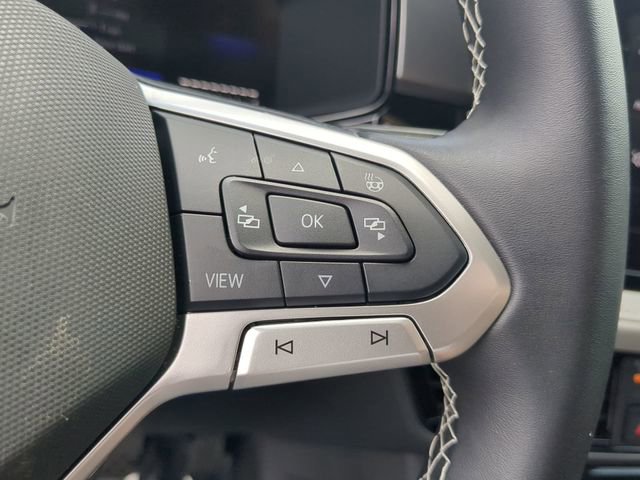Certified 2025 Volkswagen Taos S FWD image 25