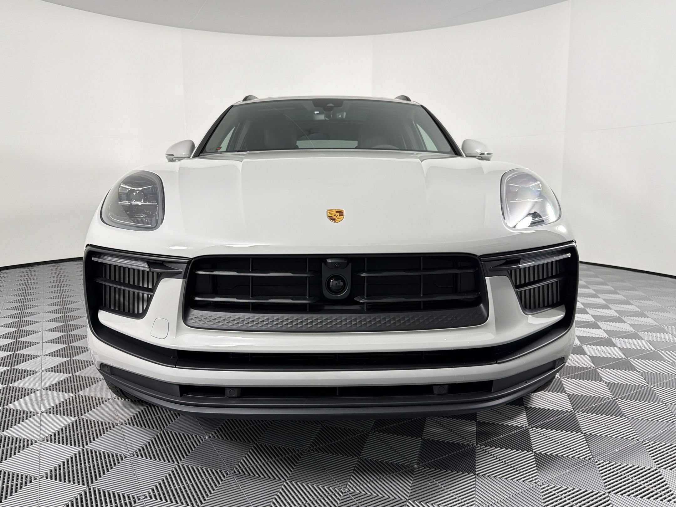 New 2026 Porsche Macan S AWD/4WD image 6