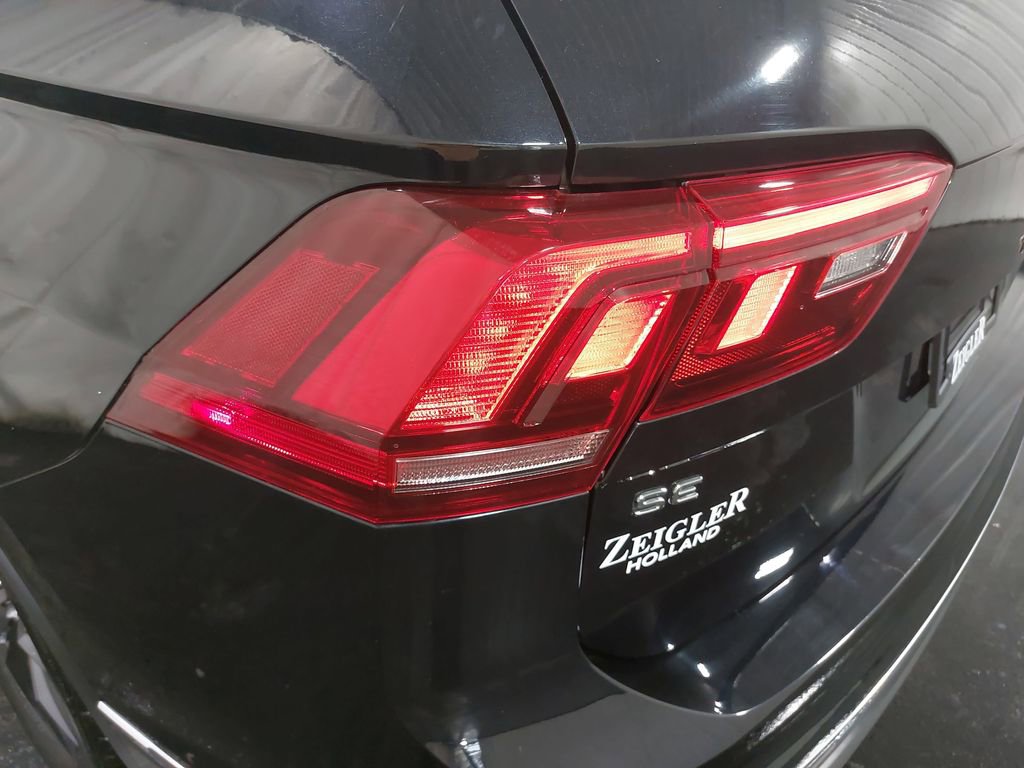 Used 2022 Volkswagen Tiguan SE image 34