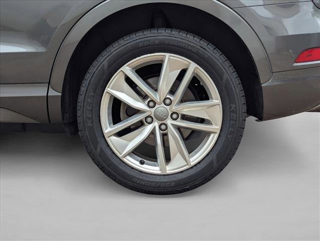 Used 2018 Audi Q3 2.0T Premium w/ Convenience Package FWD image 9