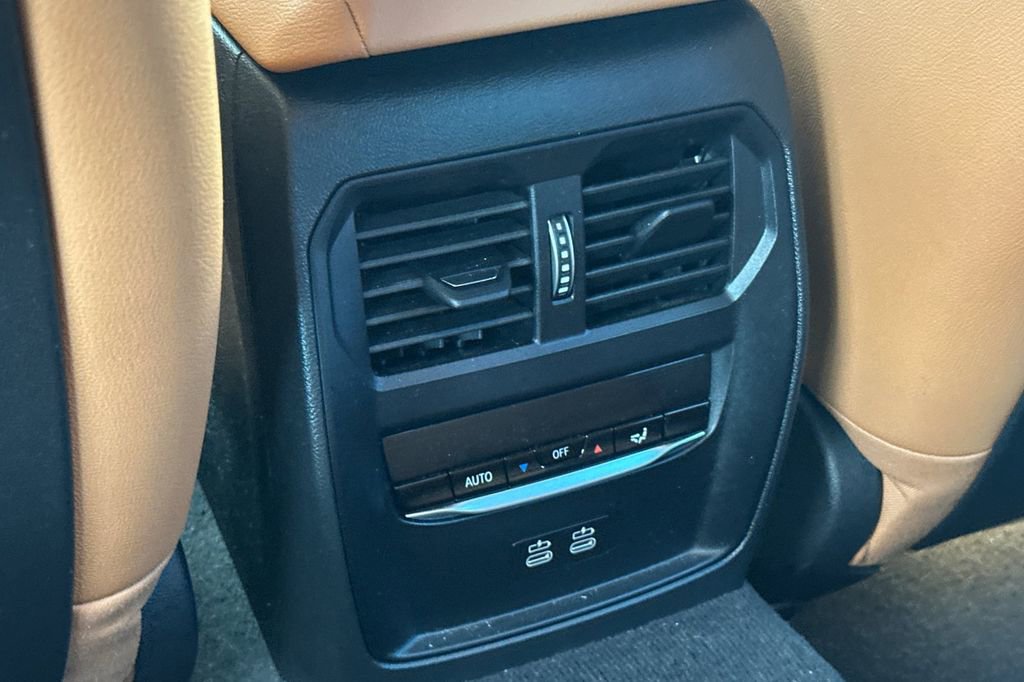 Used 2023 BMW i4 eDrive35 w/ Premium Package image 13