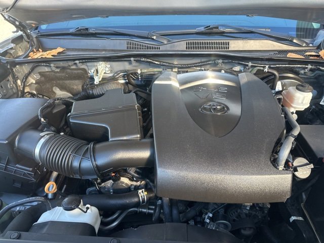 Used 2020 Toyota Tacoma SR5 image 34