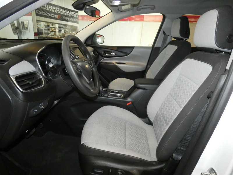Used 2023 Chevrolet Equinox LS w/ LS Convenience Package AWD/4WD image 10