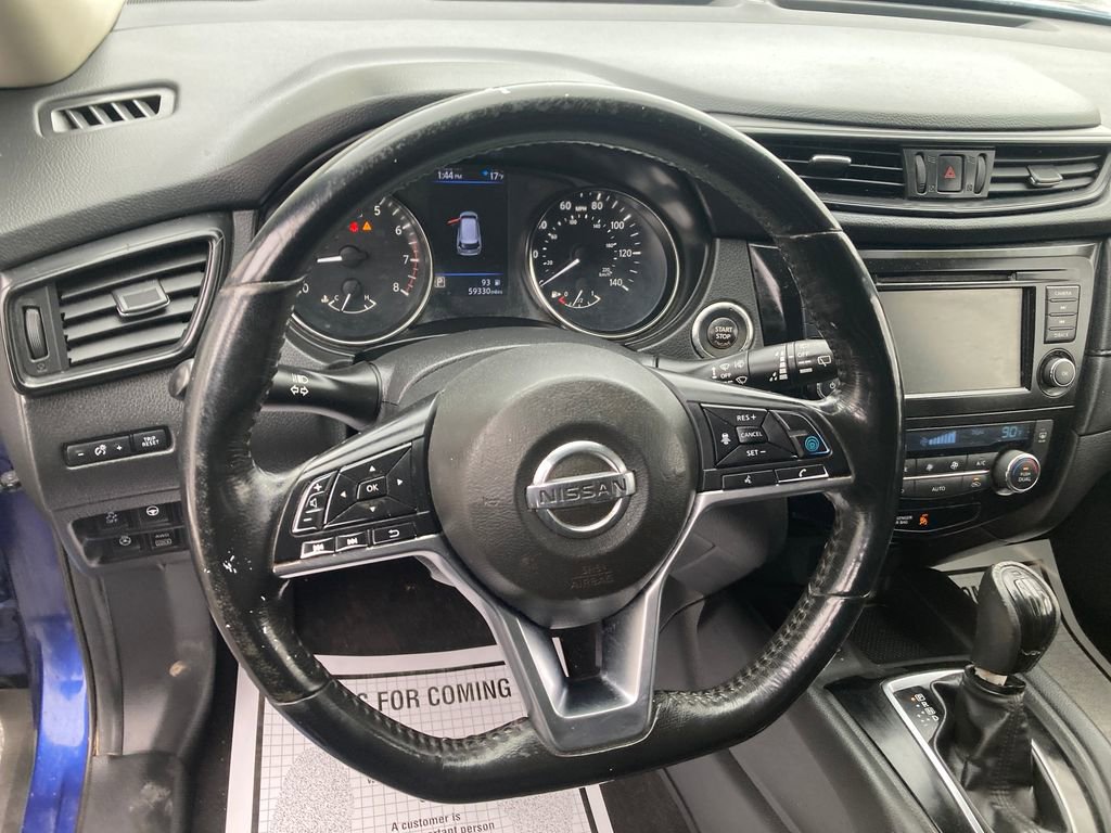 Used 2019 Nissan Rogue SV w/ Premium Package image 18