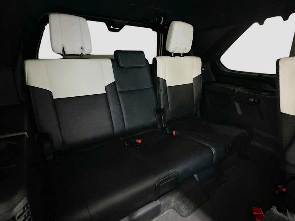Used 2023 Toyota Sequoia Capstone image 29