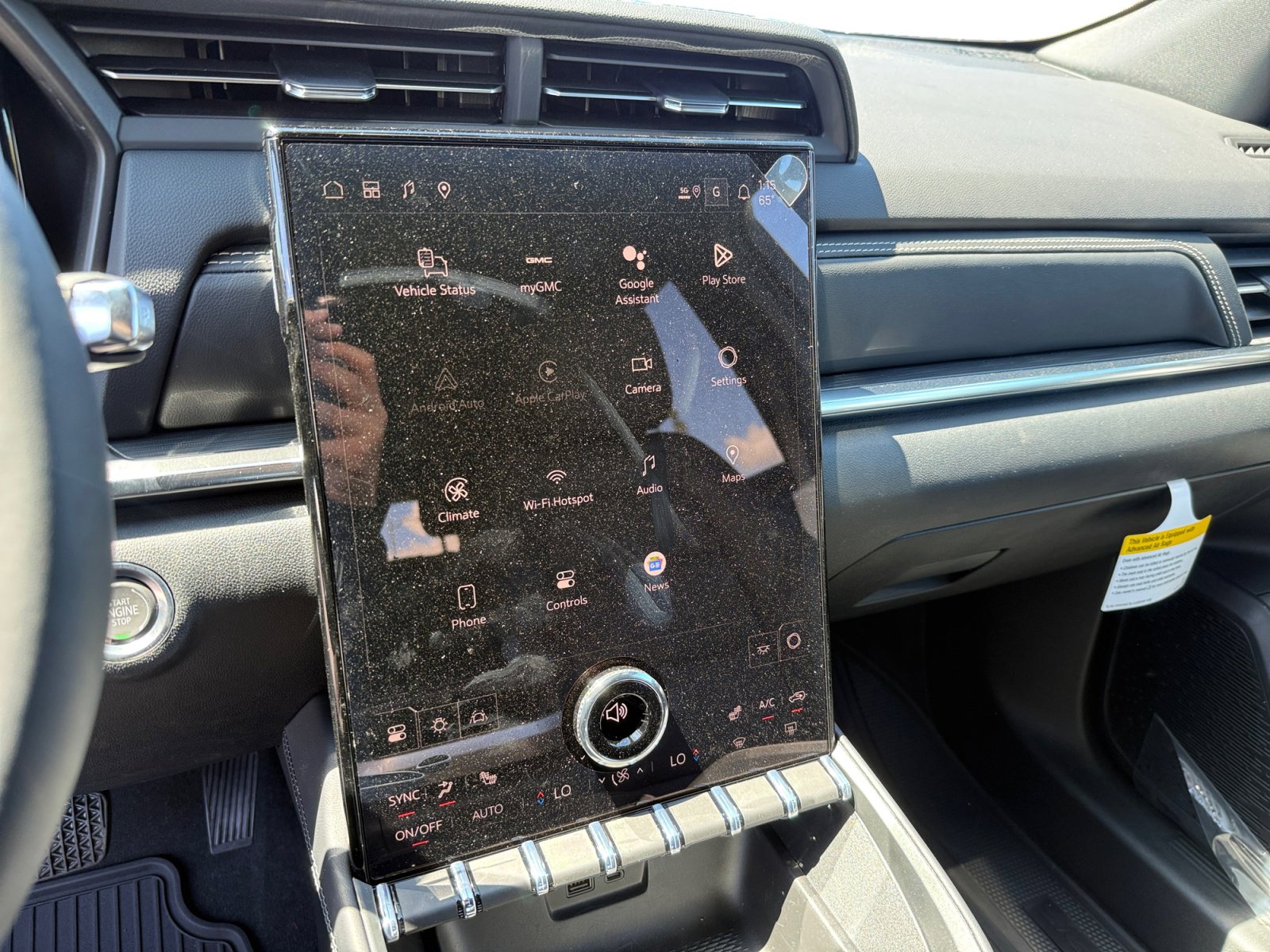 New 2026 GMC Terrain Elevation w/ Elevation Premium Package AWD/4WD image 12