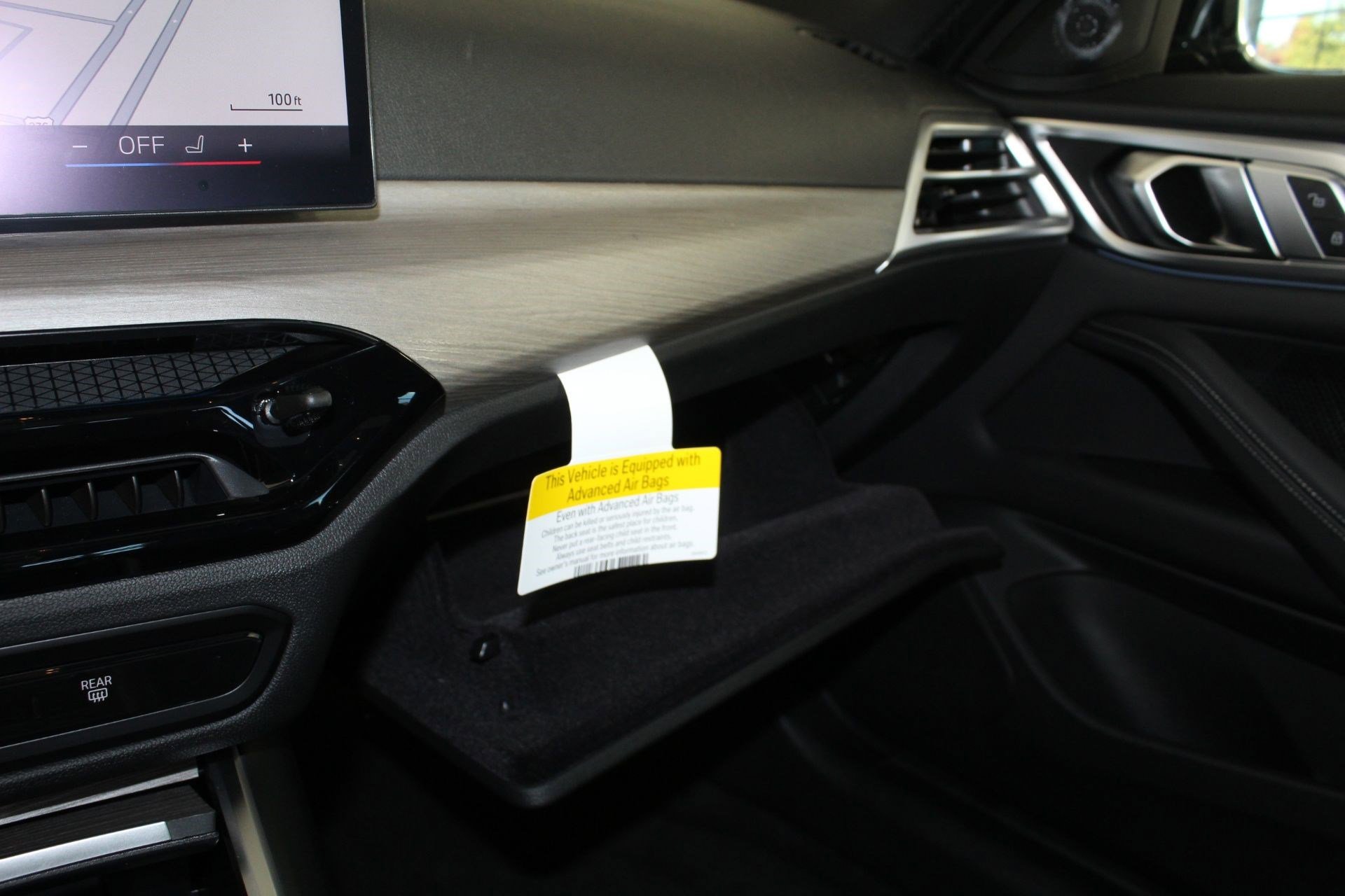 Used 2025 BMW i4 xDrive40i image 31