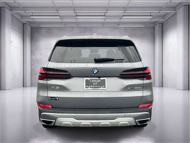 Used 2025 BMW X5 xDrive50e w/ Premium Package image 4