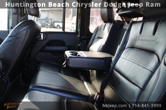 Used 2022 Jeep Wrangler Unlimited Sahara w/ Cold Weather Group image 35