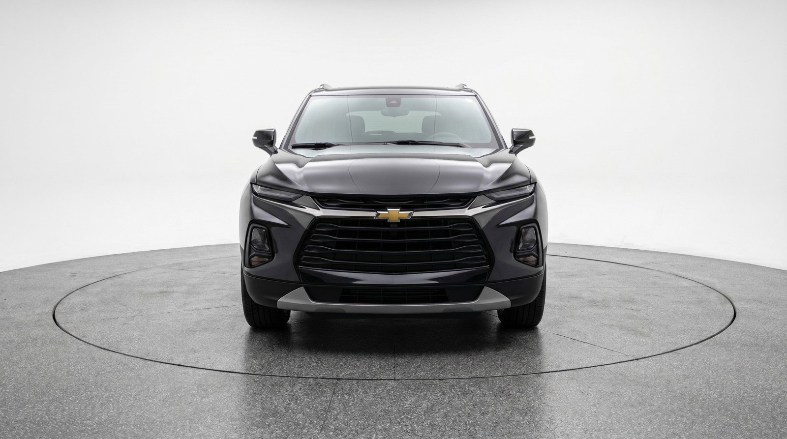 Used 2025 Chevrolet Blazer LT FWD image 2