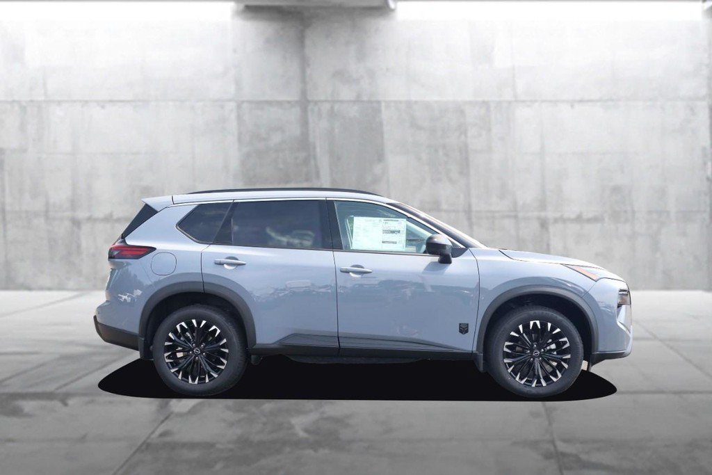 New 2026 Nissan Rogue Dark Armor AWD/4WD image 5