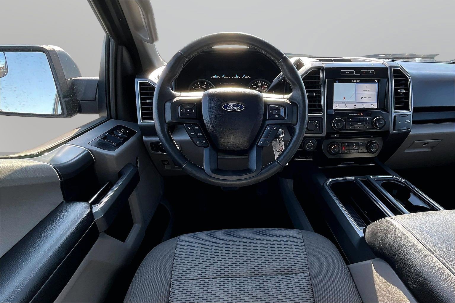 Used 2018 Ford F150 XLT w/ Equipment Group 302A Luxury AWD/4WD image 5