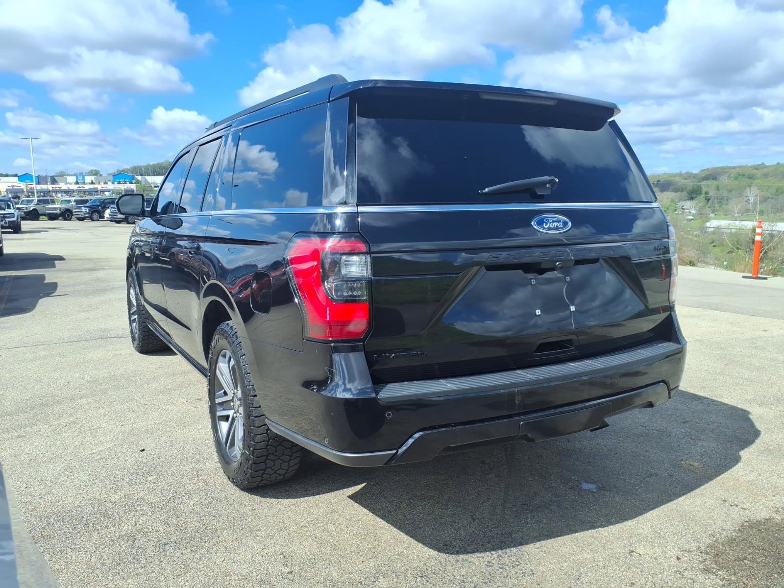 Used 2021 Ford Expedition Max Limited AWD/4WD image 4