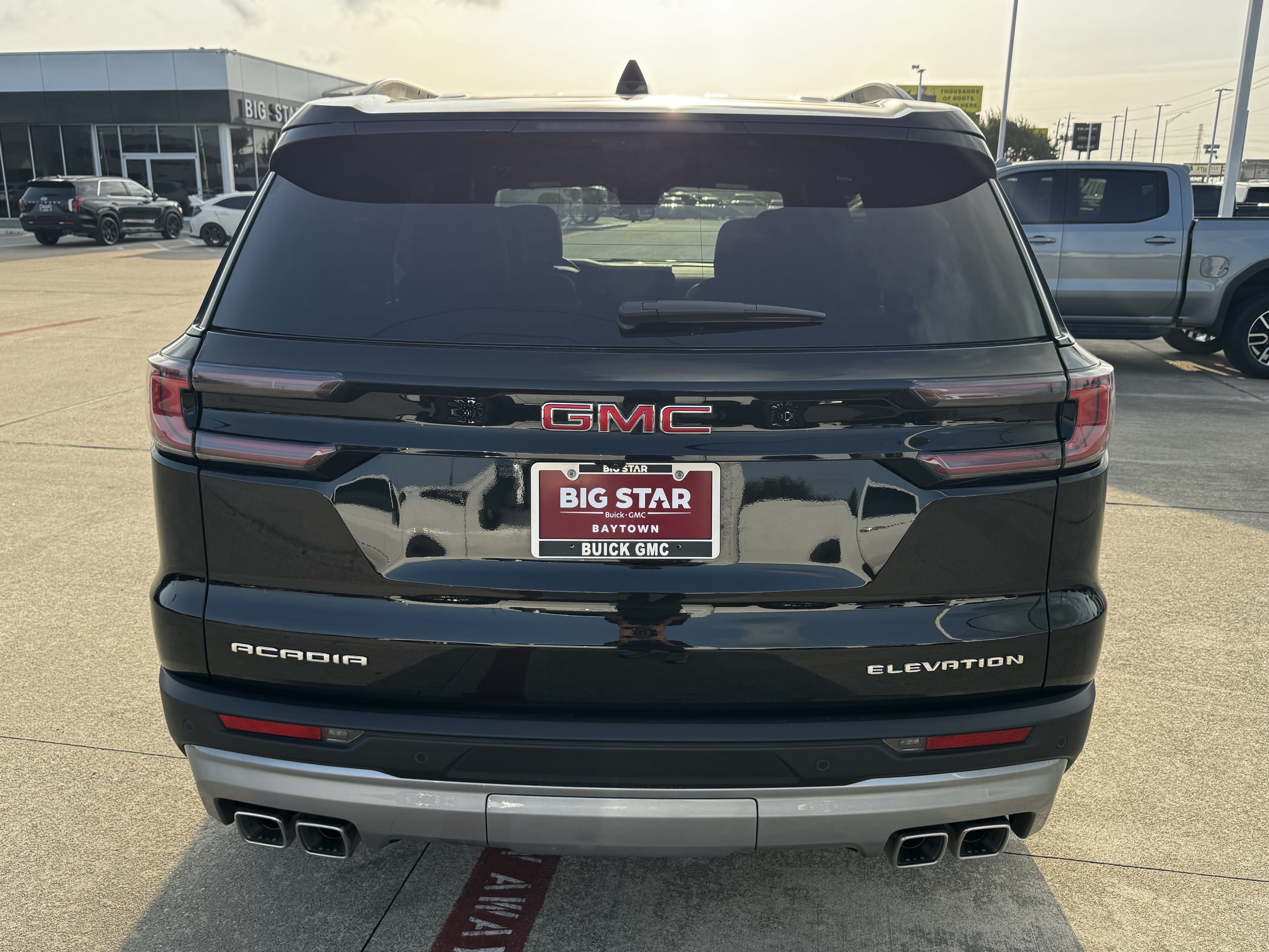 New 2026 GMC Acadia Elevation w/ Elevation Premium Package FWD image 9