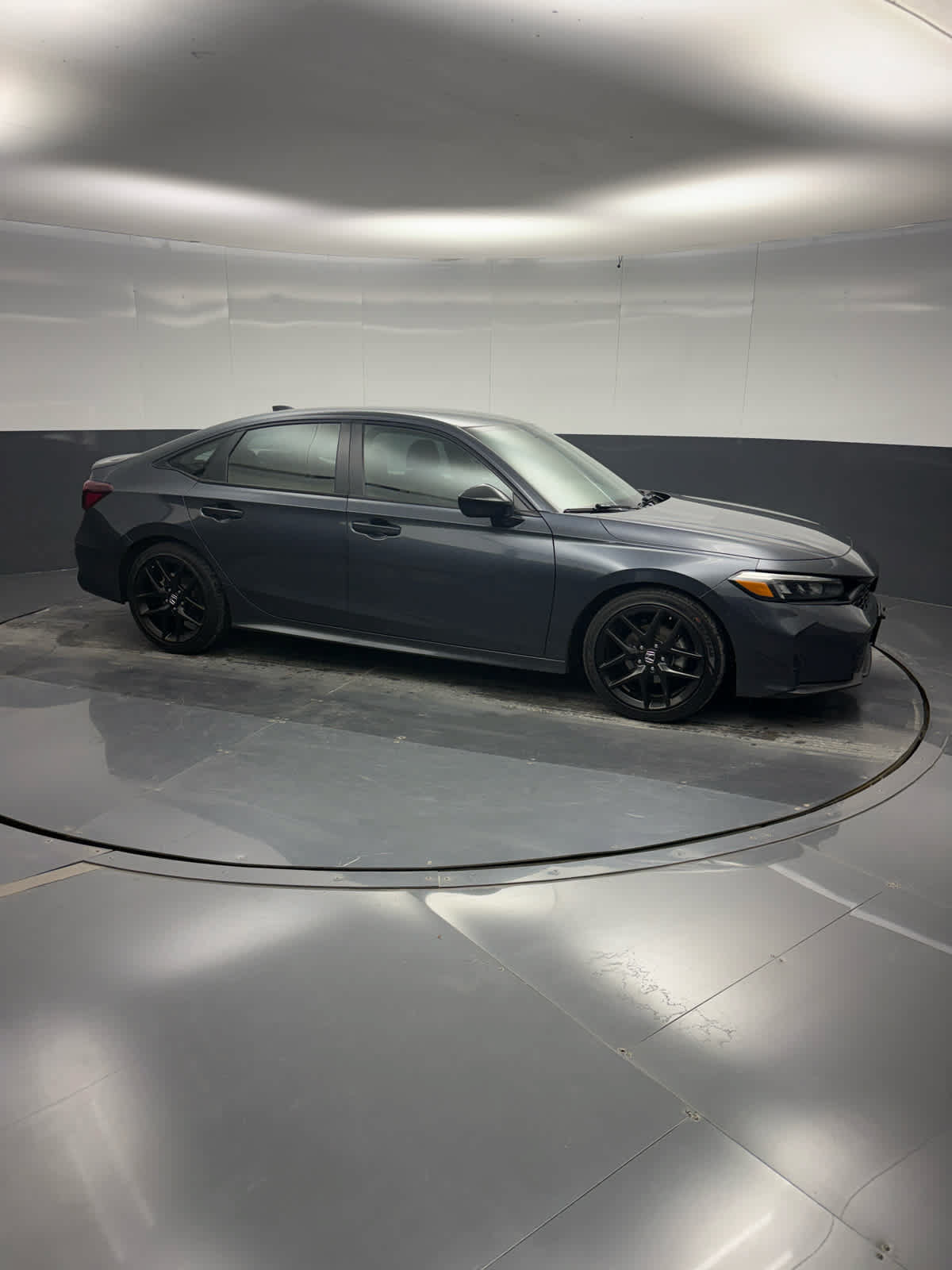 Used 2025 Honda Civic Sport image 3