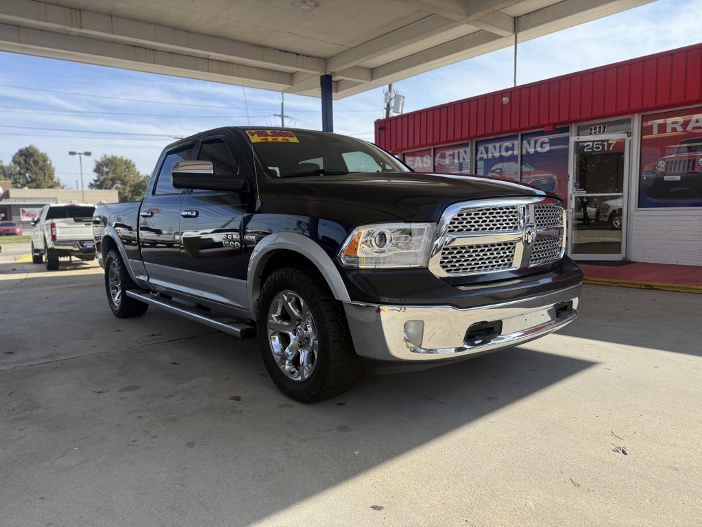 Used 2013 RAM 1500 Laramie w/ Convenience Group image 2