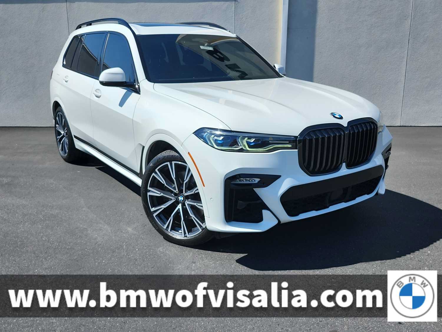 Used 2022 BMW X7 M50i AWD/4WD image 1