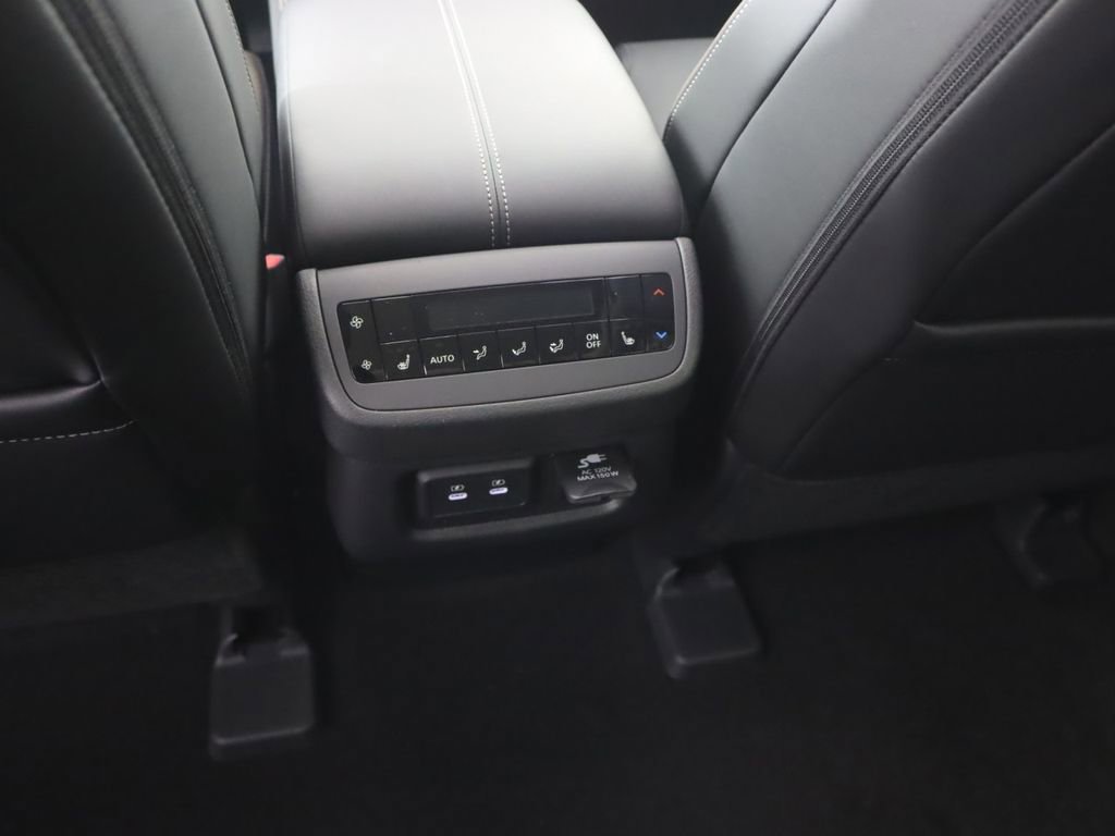 New 2026 Nissan Pathfinder Platinum w/ Cargo Package AWD/4WD image 20