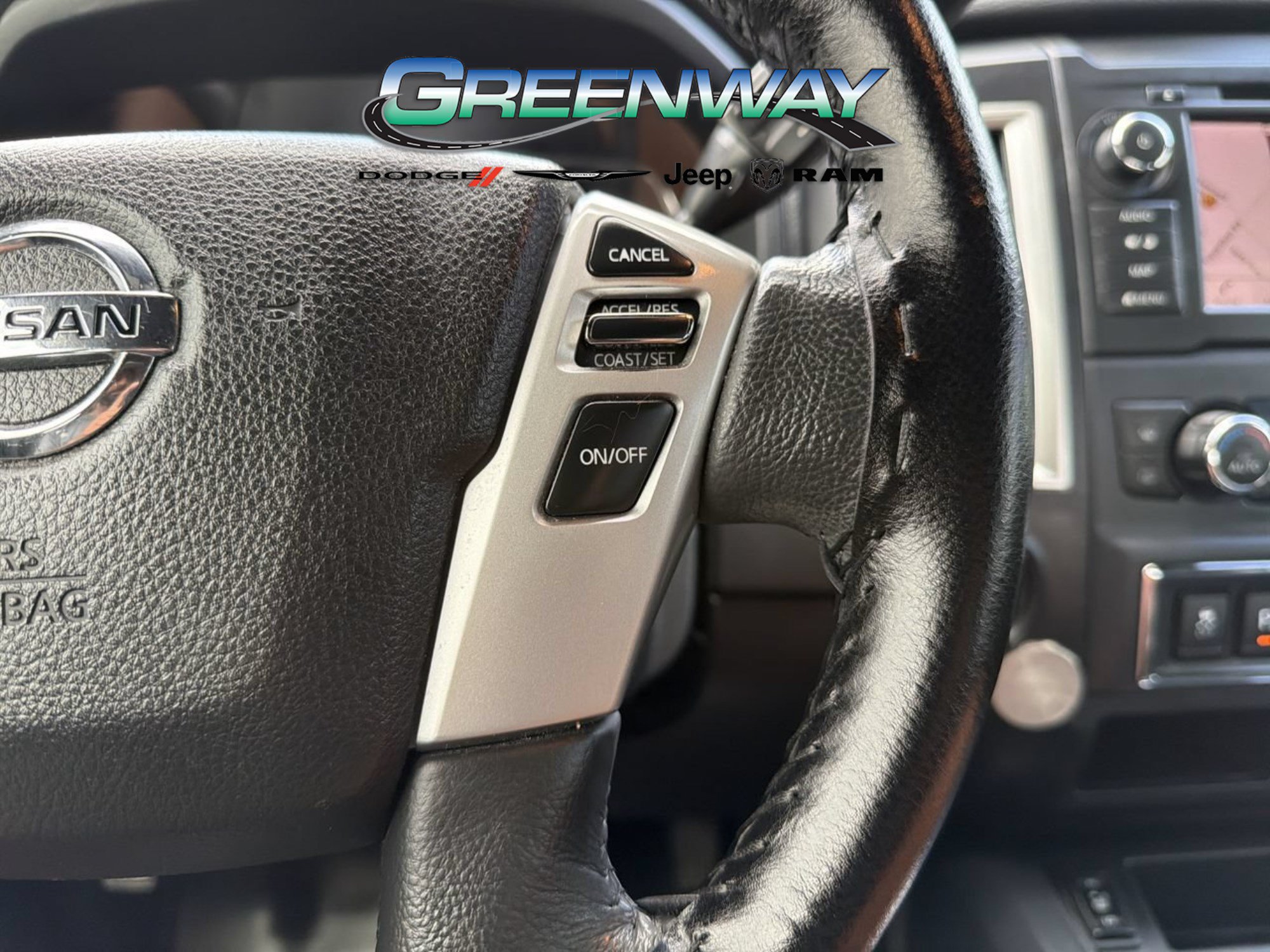 Used 2019 Nissan Titan SV w/ SV Convenience Package RWD image 28