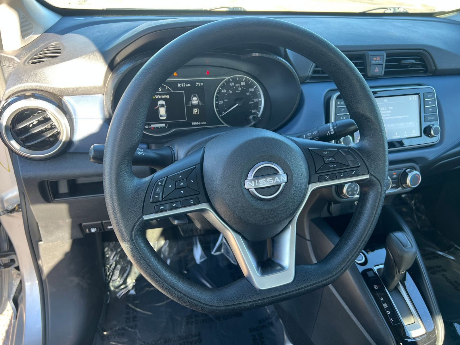 Used 2025 Nissan Versa SV image 28