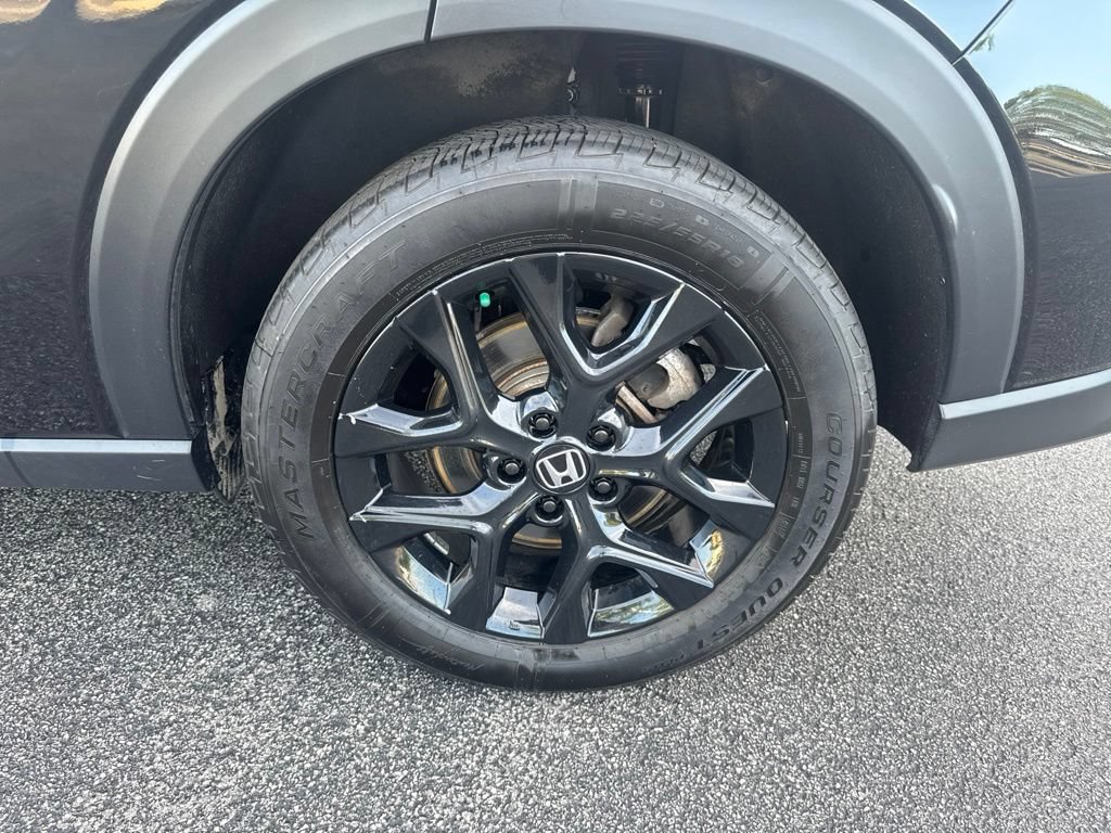 Certified 2025 Honda HR-V Sport image 13