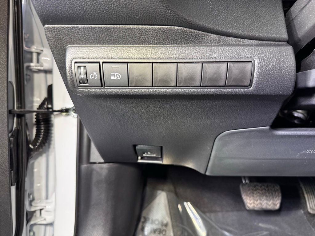 Used 2026 Toyota Corolla XSE FWD image 22