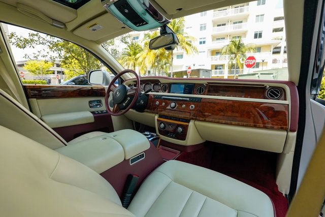 Used 2013 Rolls-Royce Phantom Sedan image 86