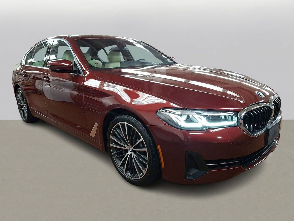 Certified 2023 BMW 530i xDrive w/ Premium Package AWD/4WD image 3
