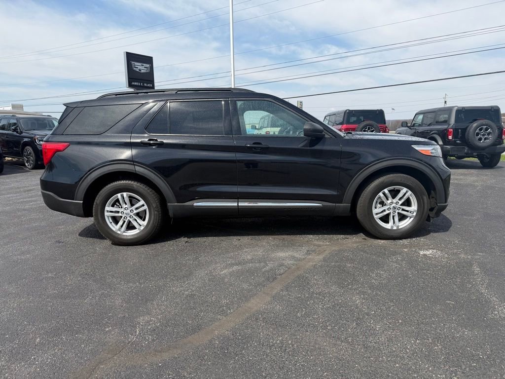 Used 2020 Ford Explorer XLT w/ Class III Trailer Tow Package image 11