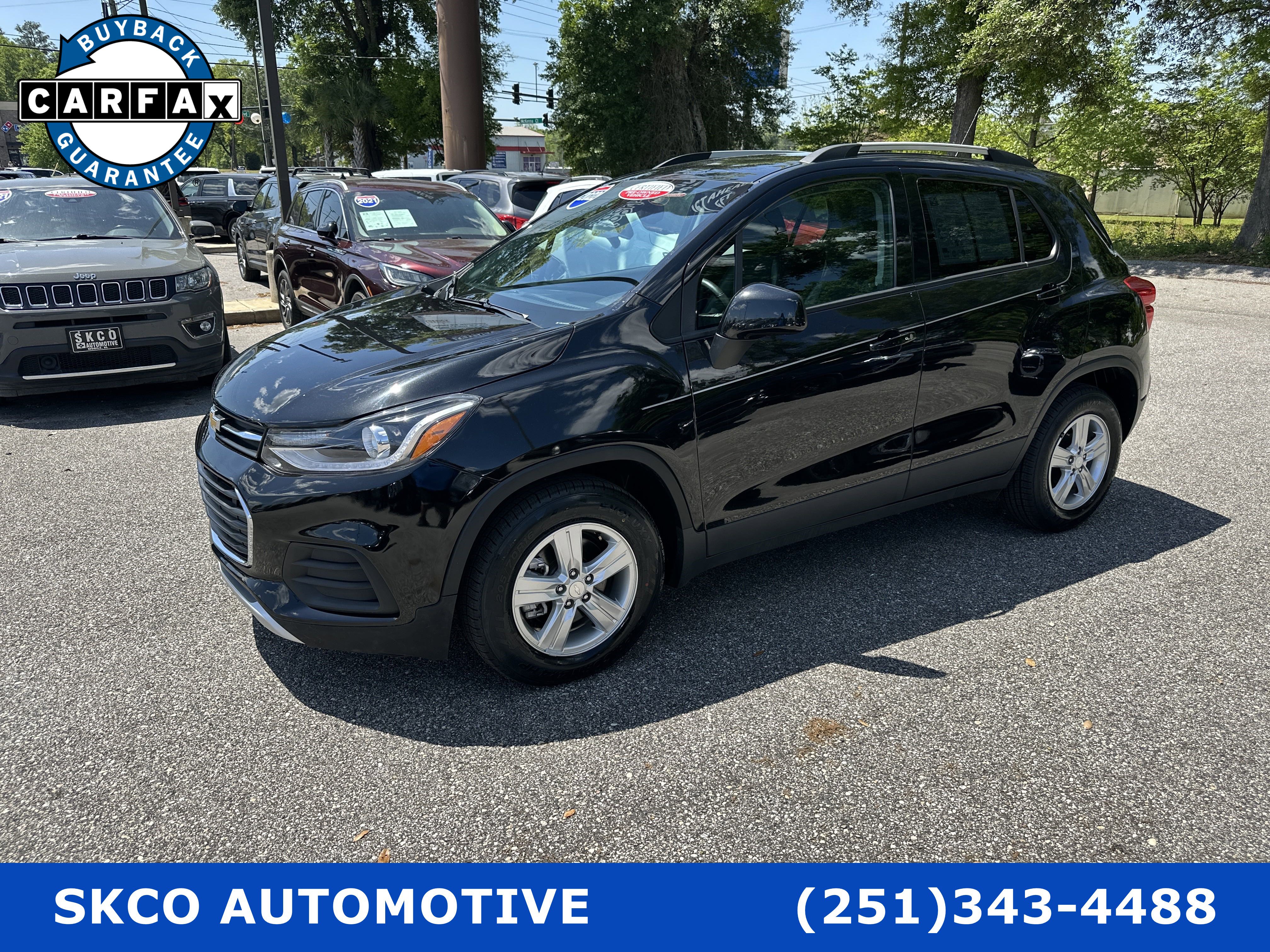 Used 2022 Chevrolet Trax LT w/ LT Convenience Package image 1