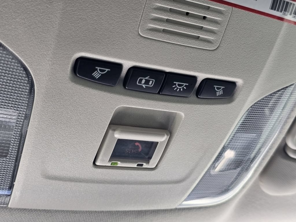 Certified 2022 Toyota Corolla LE FWD image 32