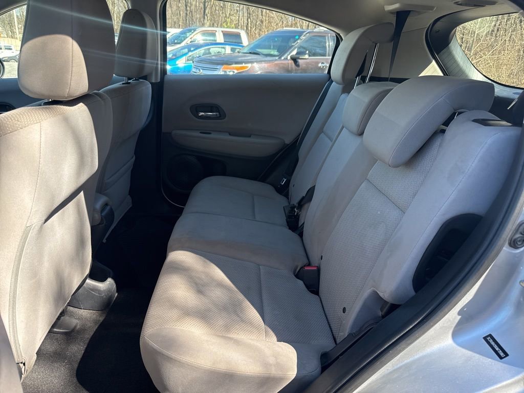 Used 2016 Honda HR-V LX image 29