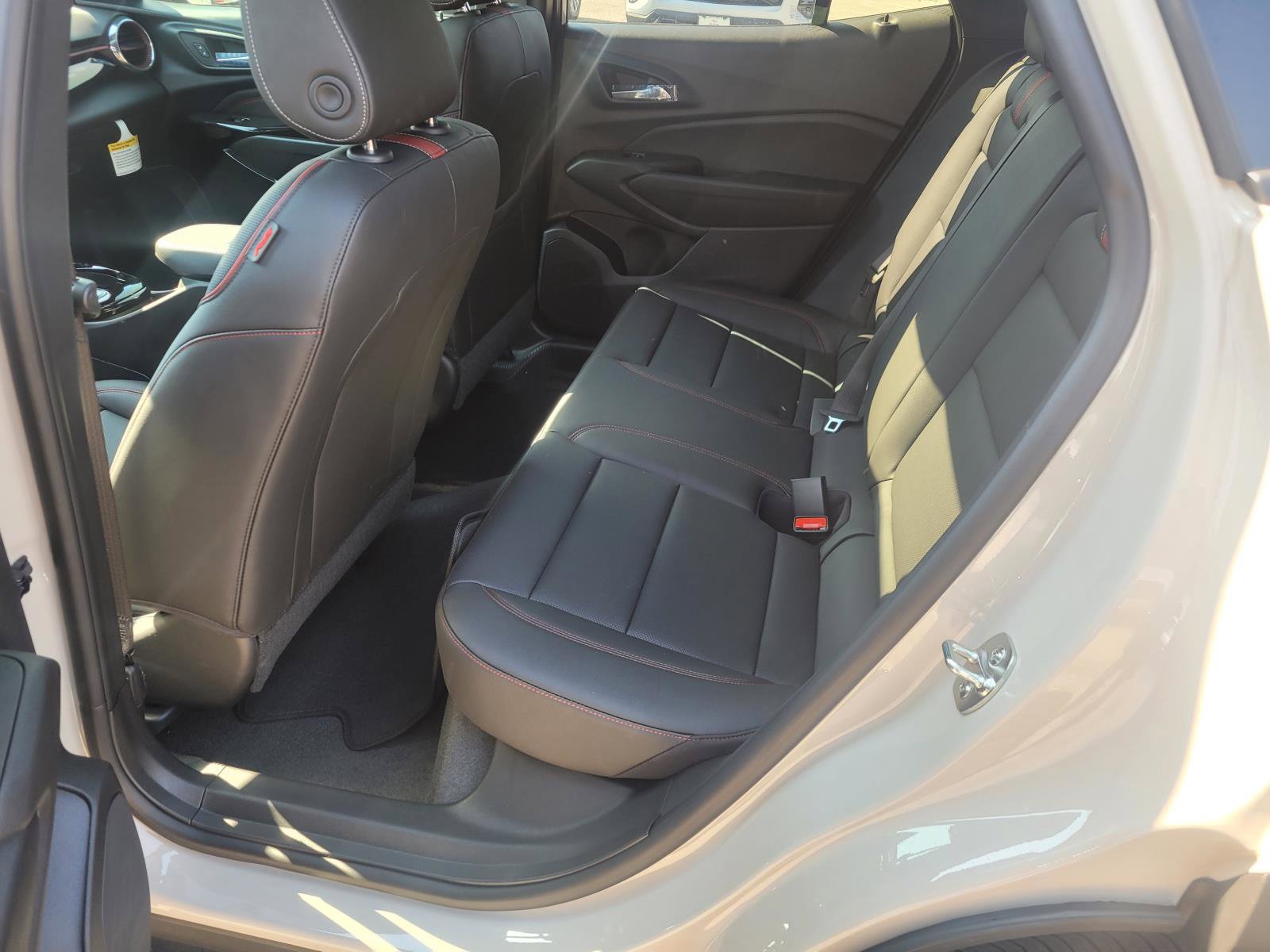 New 2026 Chevrolet Trax RS w/ Sunroof Package FWD image 7