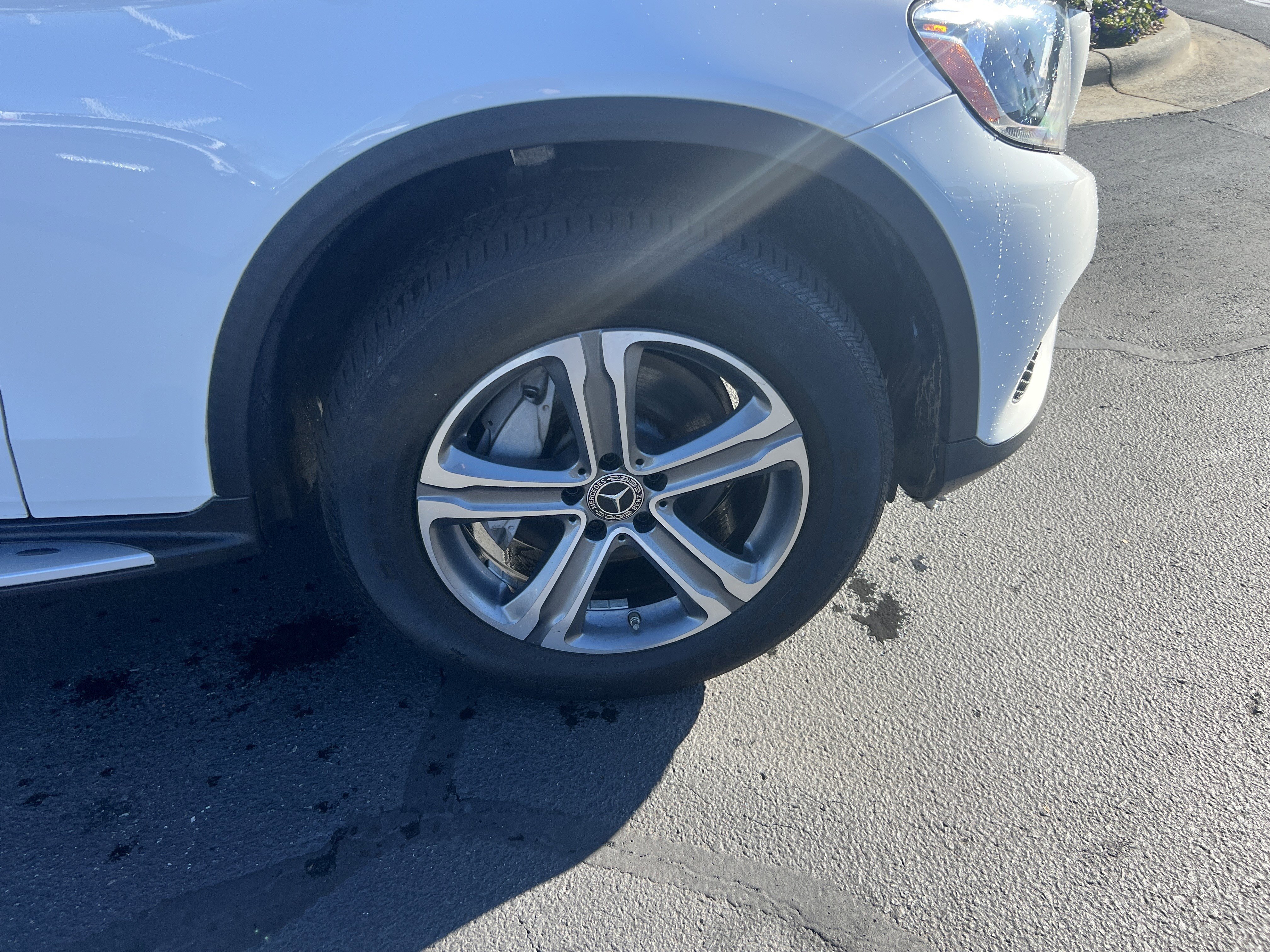 Certified 2019 Mercedes-Benz GLC 300 4MATIC w/ Premium Package image 13