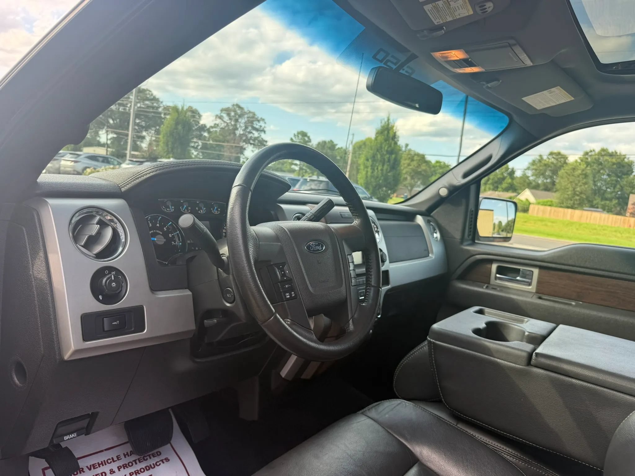 Used 2013 Ford F150 Lariat w/ Mid Equipment Group AWD/4WD image 9