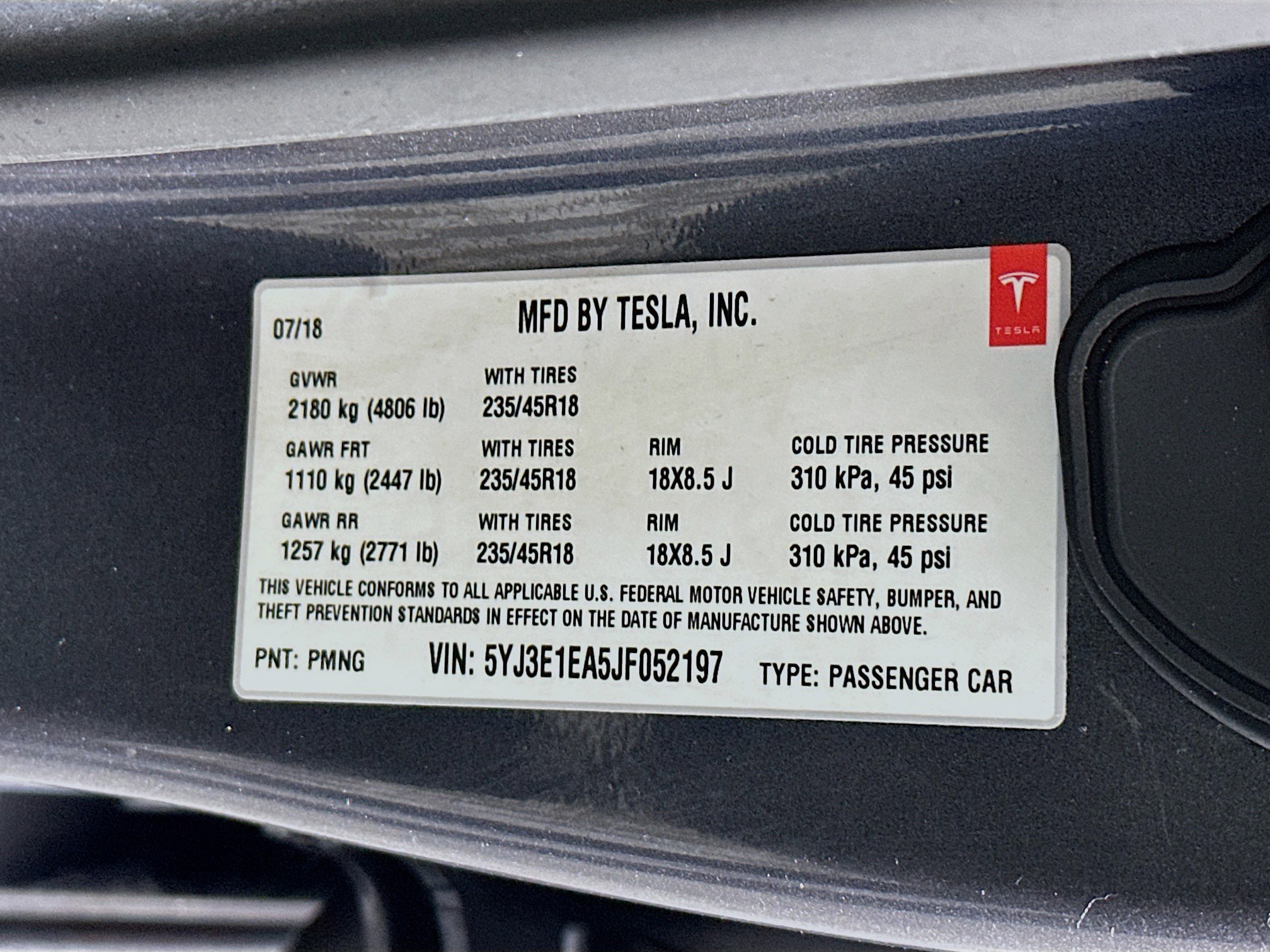 Used 2018 Tesla Model 3 Long Range RWD image 12