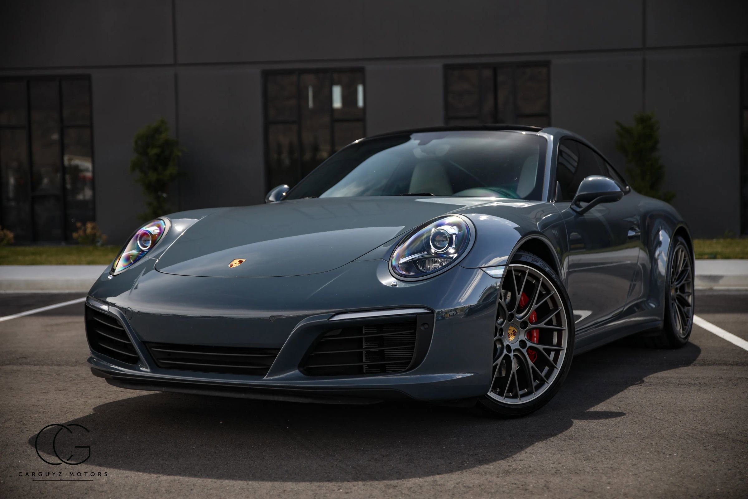 Used 2017 Porsche 911 Carrera 4S image 2