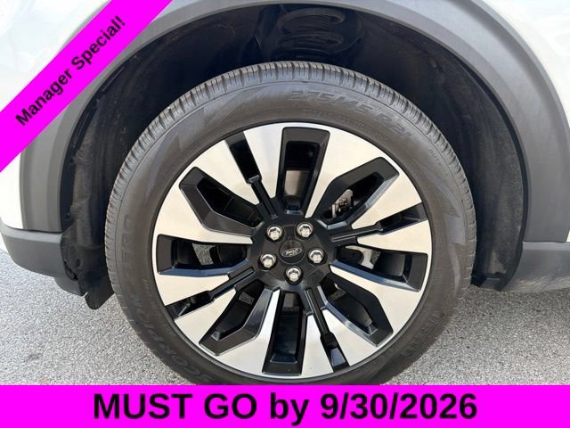 Used 2025 Ford Explorer Platinum w/ LUX Leather Package AWD/4WD image 12