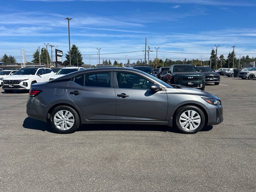 Used 2025 Nissan Sentra S FWD image 6