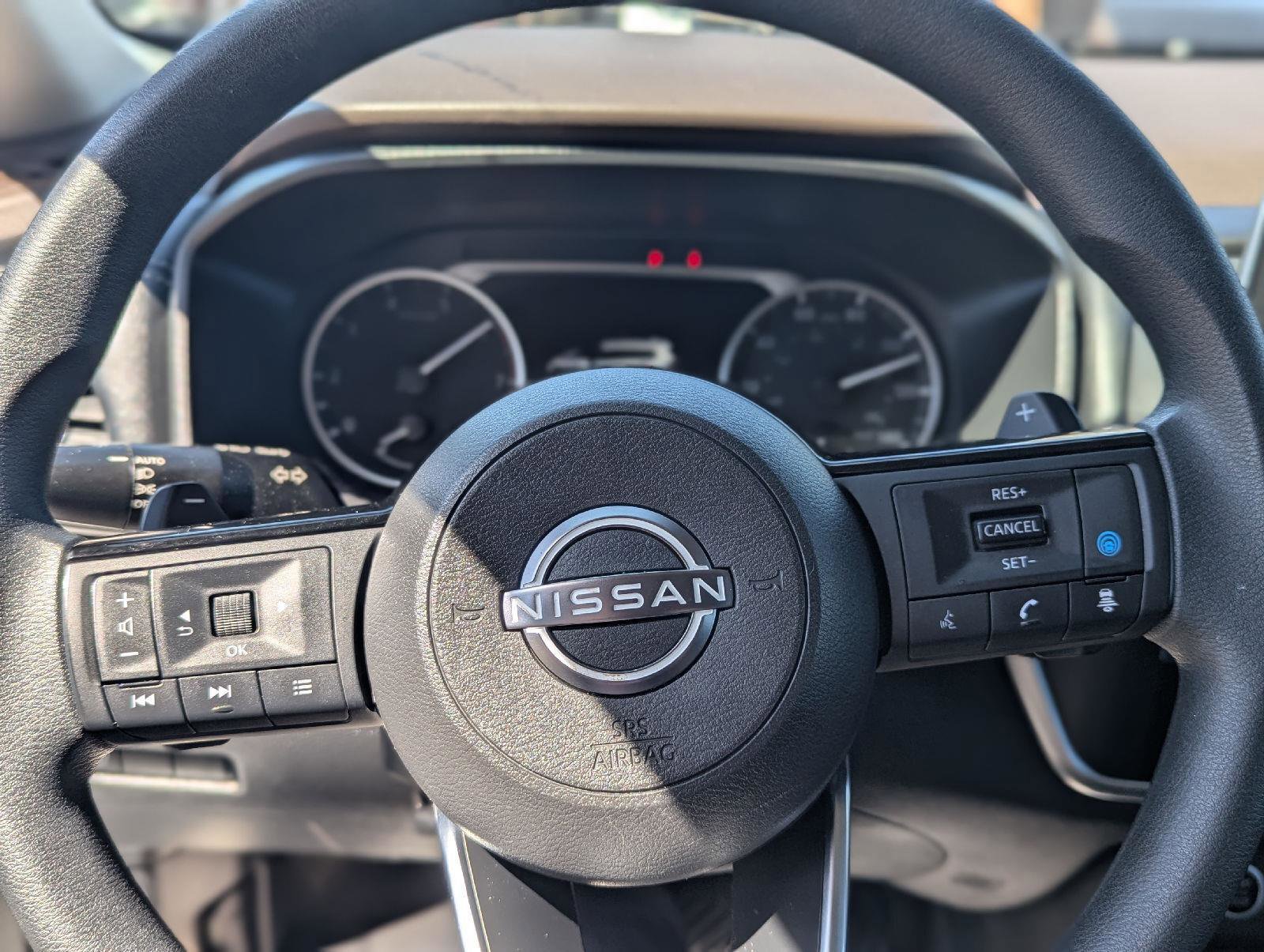 Used 2023 Nissan Rogue SV AWD/4WD image 19