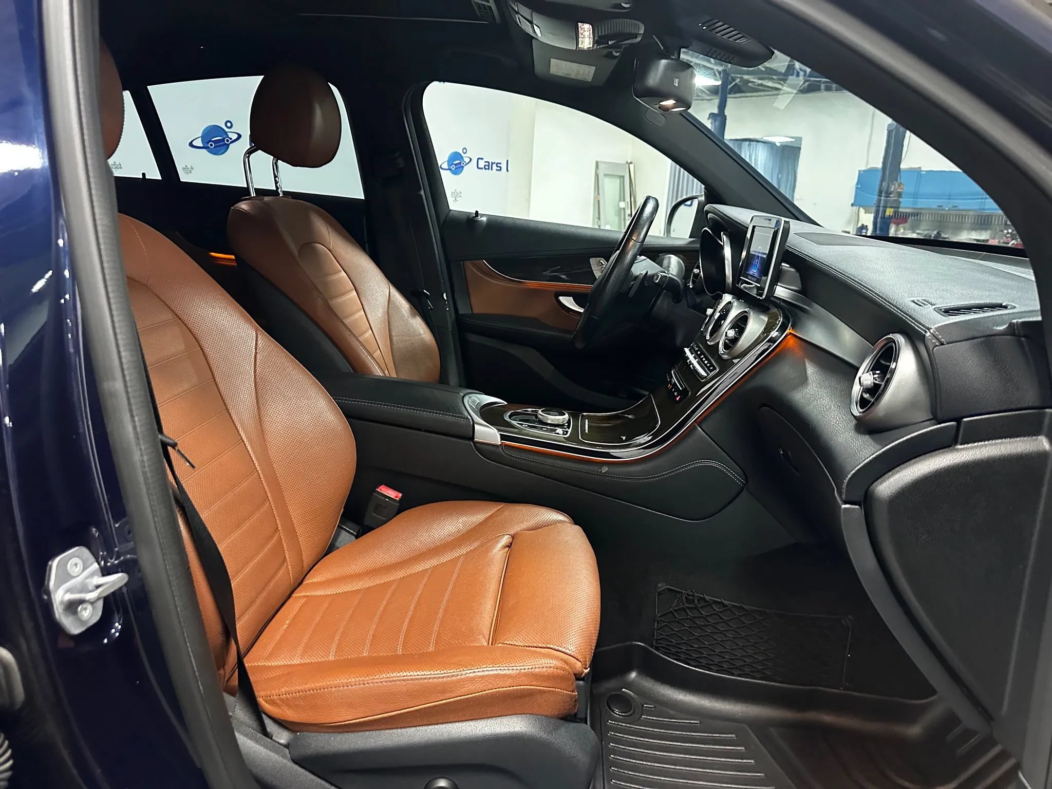 Used 2019 Mercedes-Benz GLC 300 4MATIC Coupe image 25