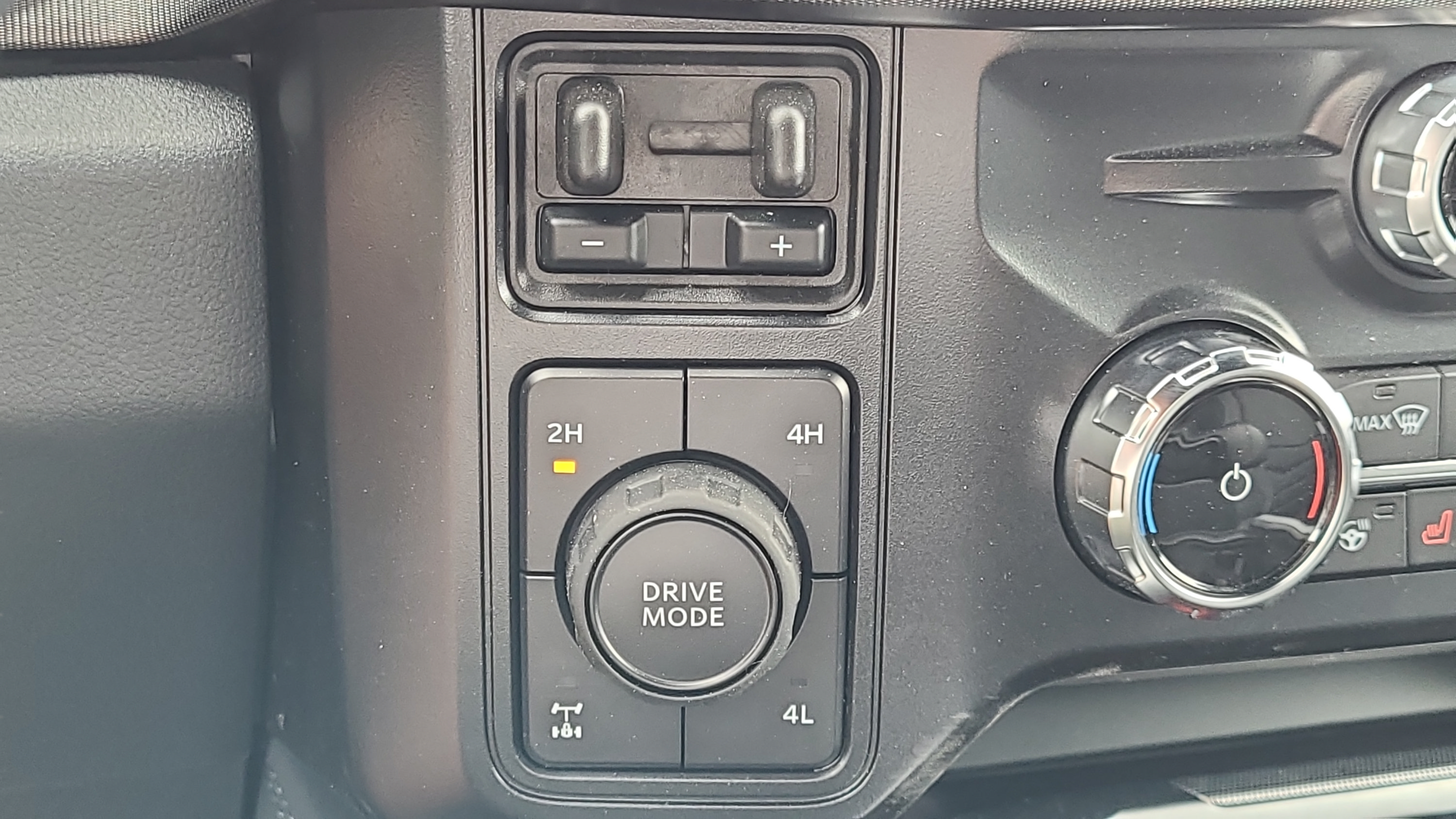 Used 2026 Ford F250 Platinum AWD/4WD image 25