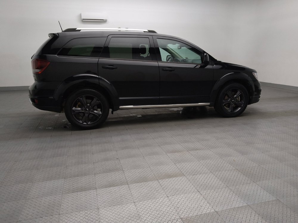 Used 2019 Dodge Journey Crossroad w/ Family Entertainment Group FWD image 10