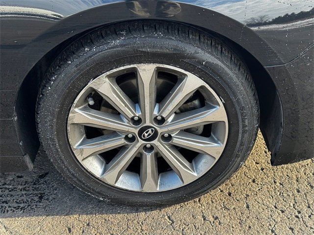 Used 2016 Hyundai Sonata Limited image 9