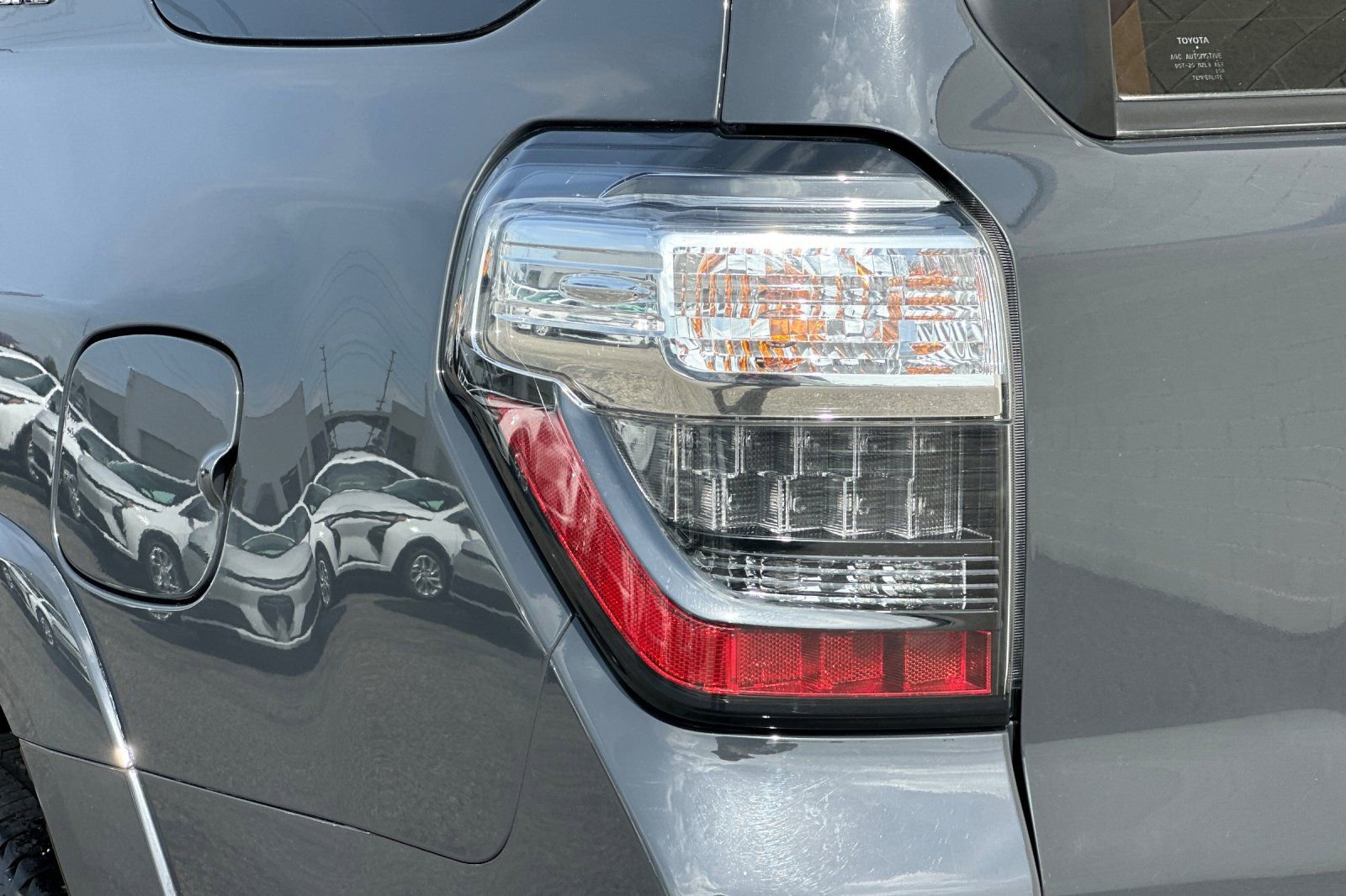 Used 2024 Toyota 4Runner SR5 AWD/4WD image 38