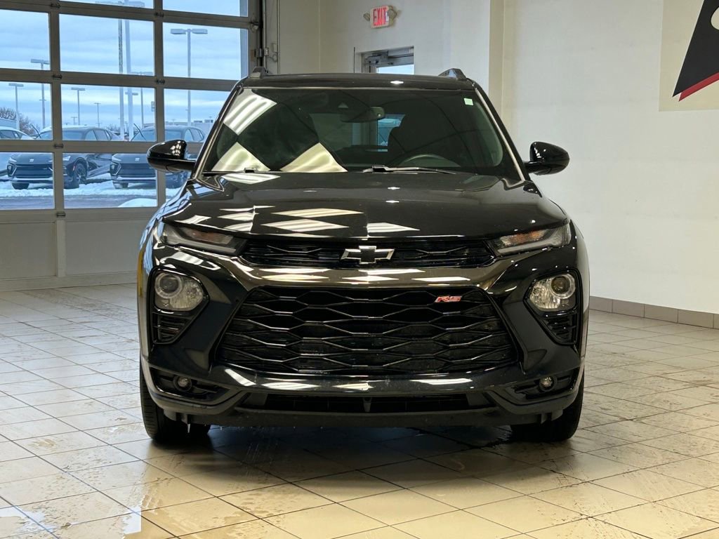Used 2022 Chevrolet TrailBlazer RS w/ Technology Package image 2